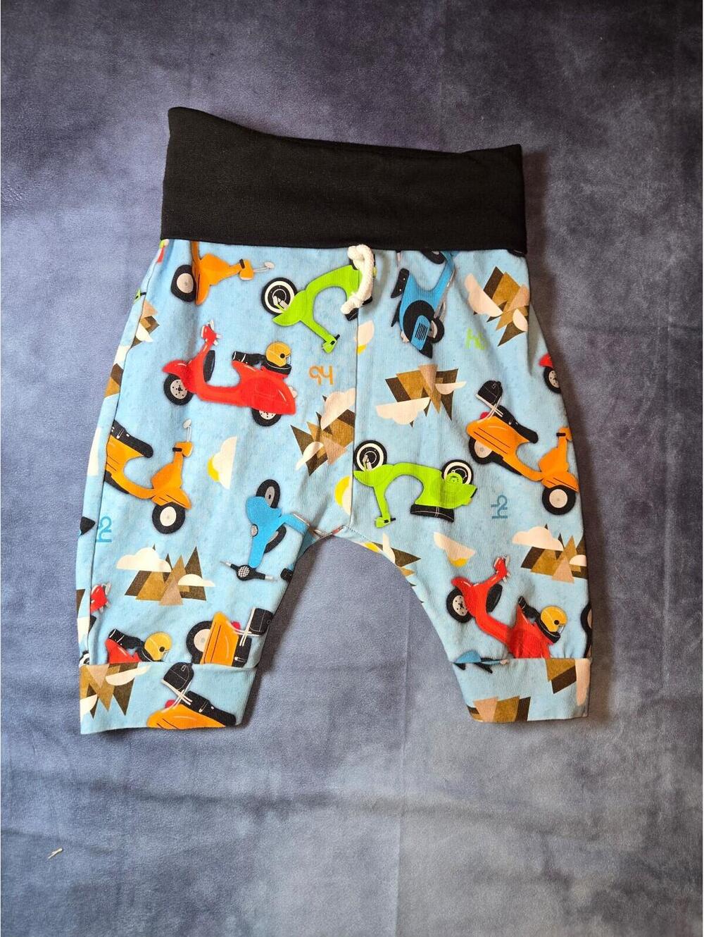 Moped harem shorts